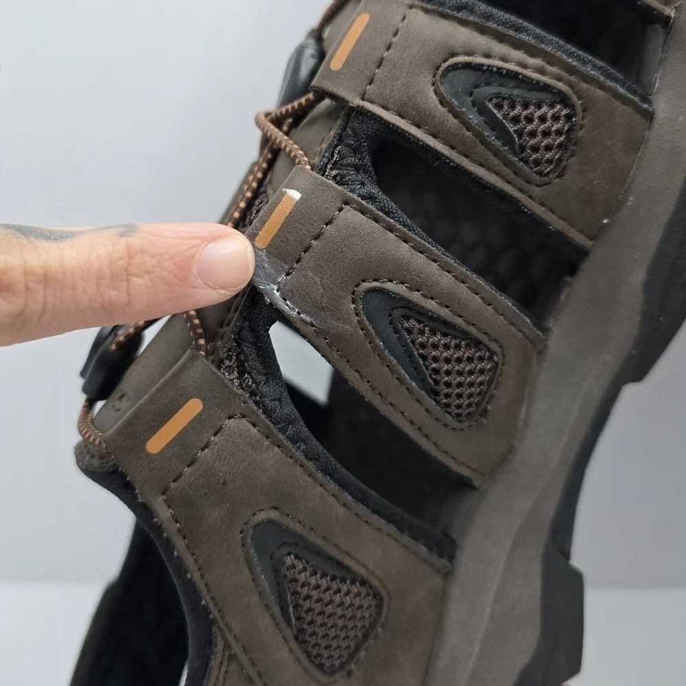 Skechers | Tresman Outseen brown leather Gorpcore closed toe sandals | MENS 12